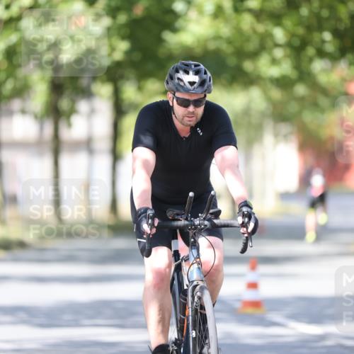 11.08.2024 - GEWOBA Citytriathlon Bremen H.Heesch http://msf.ph/oto/6799918 11.08.2024 11:58:00 Laufen  meine-sportfotos.de