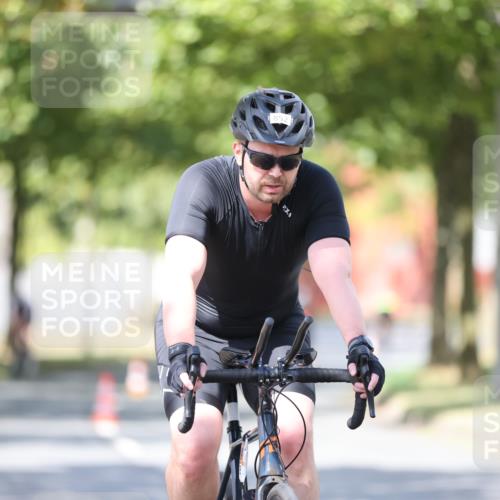 11.08.2024 - GEWOBA Citytriathlon Bremen H.Heesch http://msf.ph/oto/6799932 11.08.2024 11:58:00 Laufen  meine-sportfotos.de