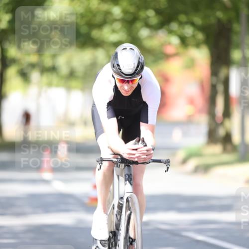 11.08.2024 - GEWOBA Citytriathlon Bremen H.Heesch http://msf.ph/oto/6799970 11.08.2024 11:58:06 Laufen  meine-sportfotos.de