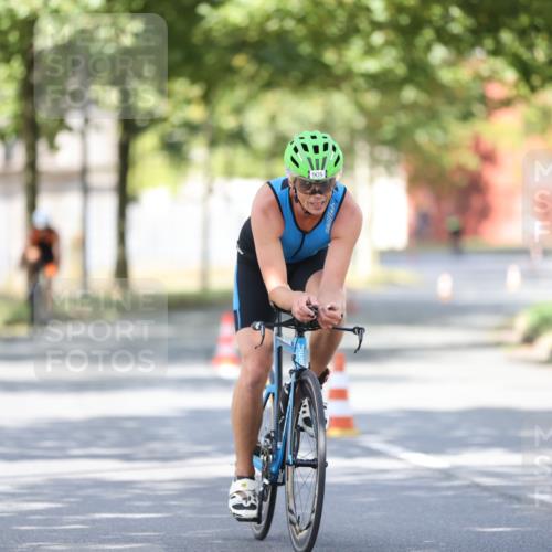 11.08.2024 - GEWOBA Citytriathlon Bremen H.Heesch http://msf.ph/oto/6799985 11.08.2024 11:58:07 Laufen  meine-sportfotos.de