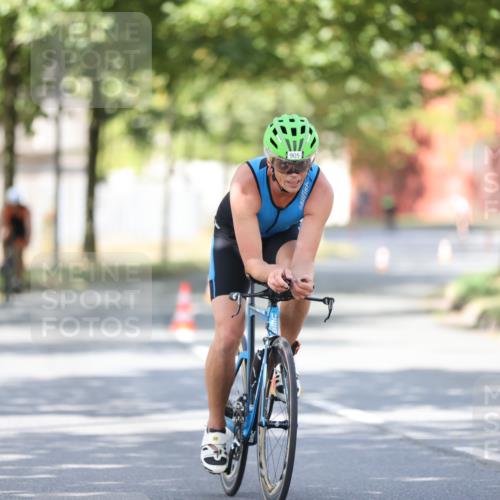 11.08.2024 - GEWOBA Citytriathlon Bremen H.Heesch http://msf.ph/oto/6799987 11.08.2024 11:58:08 Laufen  meine-sportfotos.de