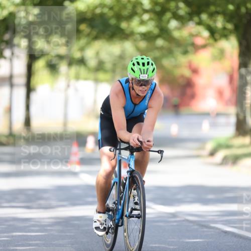 11.08.2024 - GEWOBA Citytriathlon Bremen H.Heesch http://msf.ph/oto/6799989 11.08.2024 11:58:08 Laufen  meine-sportfotos.de