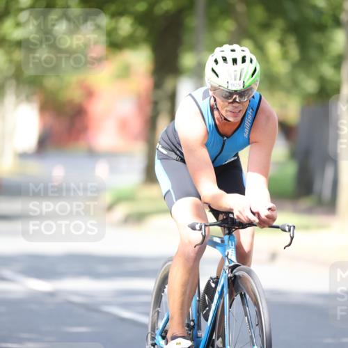 11.08.2024 - GEWOBA Citytriathlon Bremen H.Heesch http://msf.ph/oto/6800007 11.08.2024 11:58:08 Laufen  meine-sportfotos.de