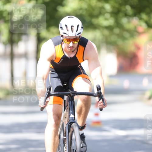 11.08.2024 - GEWOBA Citytriathlon Bremen H.Heesch http://msf.ph/oto/6800038 11.08.2024 11:58:12 Laufen  meine-sportfotos.de