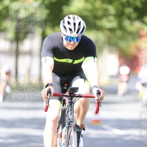 11.08.2024 - GEWOBA Citytriathlon Bremen H.Heesch http://msf.ph/oto/6800079 11.08.2024 11:58:37 Laufen  meine-sportfotos.de