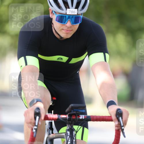 11.08.2024 - GEWOBA Citytriathlon Bremen H.Heesch http://msf.ph/oto/6800097 11.08.2024 11:58:38 Laufen  meine-sportfotos.de