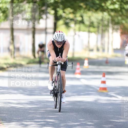 11.08.2024 - GEWOBA Citytriathlon Bremen H.Heesch http://msf.ph/oto/6800112 11.08.2024 11:58:40 Laufen  meine-sportfotos.de
