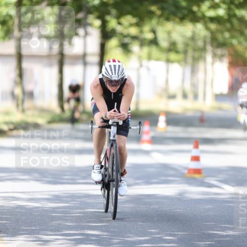 11.08.2024 - GEWOBA Citytriathlon Bremen H.Heesch http://msf.ph/oto/6800114 11.08.2024 11:58:40 Laufen  meine-sportfotos.de