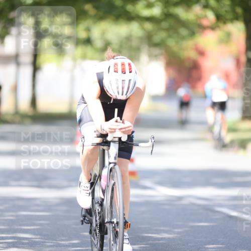 11.08.2024 - GEWOBA Citytriathlon Bremen H.Heesch http://msf.ph/oto/6800126 11.08.2024 11:58:41 Laufen  meine-sportfotos.de