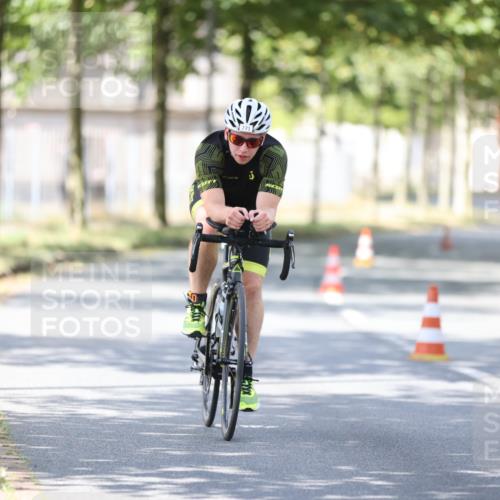 11.08.2024 - GEWOBA Citytriathlon Bremen H.Heesch http://msf.ph/oto/6800156 11.08.2024 11:58:44 Laufen  meine-sportfotos.de