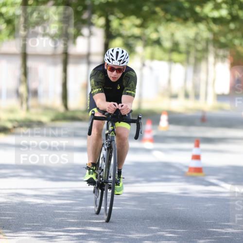 11.08.2024 - GEWOBA Citytriathlon Bremen H.Heesch http://msf.ph/oto/6800160 11.08.2024 11:58:44 Laufen  meine-sportfotos.de