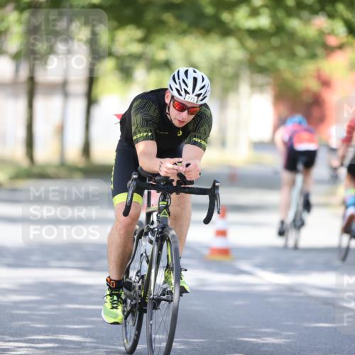 11.08.2024 - GEWOBA Citytriathlon Bremen H.Heesch http://msf.ph/oto/6800171 11.08.2024 11:58:45 Laufen  meine-sportfotos.de