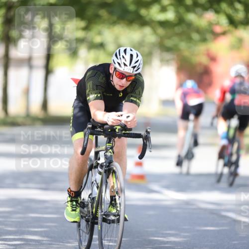 11.08.2024 - GEWOBA Citytriathlon Bremen H.Heesch http://msf.ph/oto/6800173 11.08.2024 11:58:45 Laufen  meine-sportfotos.de