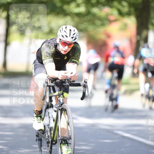11.08.2024 - GEWOBA Citytriathlon Bremen H.Heesch http://msf.ph/oto/6800177 11.08.2024 11:58:45 Laufen  meine-sportfotos.de