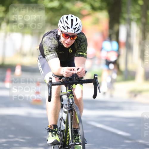 11.08.2024 - GEWOBA Citytriathlon Bremen H.Heesch http://msf.ph/oto/6800185 11.08.2024 11:58:45 Laufen  meine-sportfotos.de