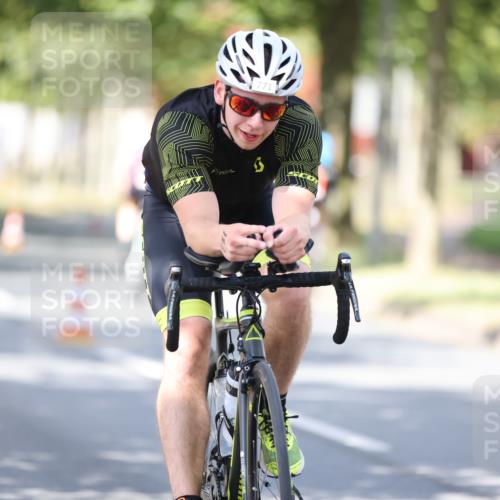 11.08.2024 - GEWOBA Citytriathlon Bremen H.Heesch http://msf.ph/oto/6800189 11.08.2024 11:58:45 Laufen  meine-sportfotos.de