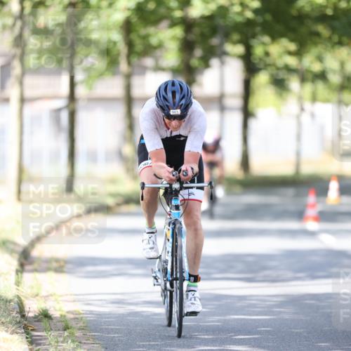 11.08.2024 - GEWOBA Citytriathlon Bremen H.Heesch http://msf.ph/oto/6800194 11.08.2024 11:59:09 Laufen  meine-sportfotos.de