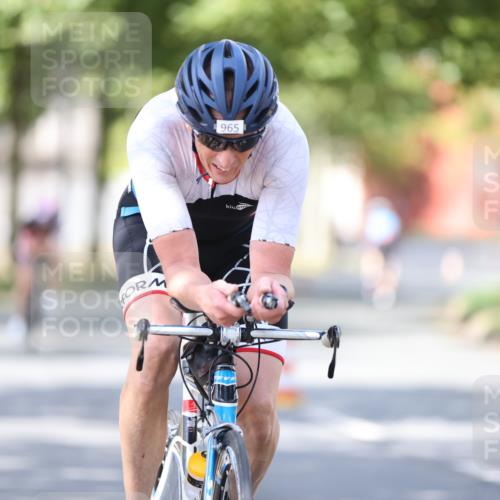 11.08.2024 - GEWOBA Citytriathlon Bremen H.Heesch http://msf.ph/oto/6800229 11.08.2024 11:59:09 Laufen  meine-sportfotos.de