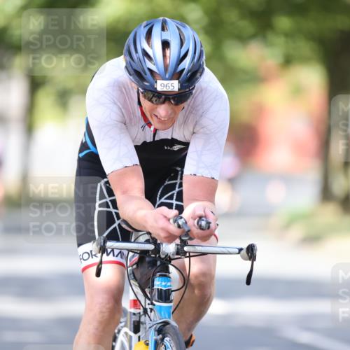 11.08.2024 - GEWOBA Citytriathlon Bremen H.Heesch http://msf.ph/oto/6800233 11.08.2024 11:59:09 Laufen  meine-sportfotos.de