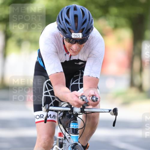 11.08.2024 - GEWOBA Citytriathlon Bremen H.Heesch http://msf.ph/oto/6800235 11.08.2024 11:59:10 Laufen  meine-sportfotos.de