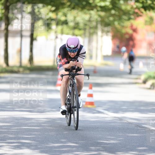 11.08.2024 - GEWOBA Citytriathlon Bremen H.Heesch http://msf.ph/oto/6800245 11.08.2024 11:59:11 Laufen  meine-sportfotos.de
