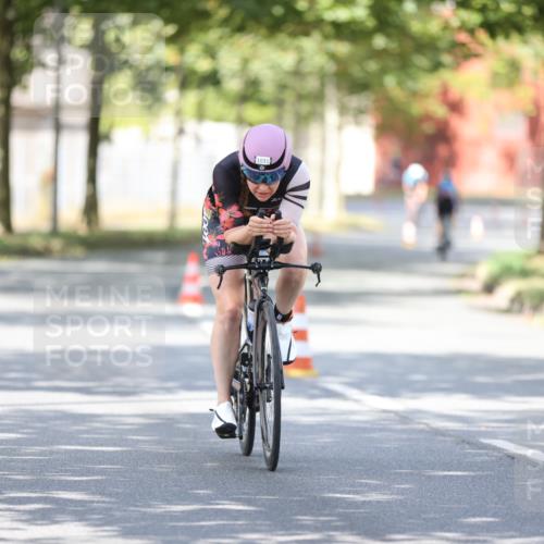 11.08.2024 - GEWOBA Citytriathlon Bremen H.Heesch http://msf.ph/oto/6800249 11.08.2024 11:59:11 Laufen  meine-sportfotos.de