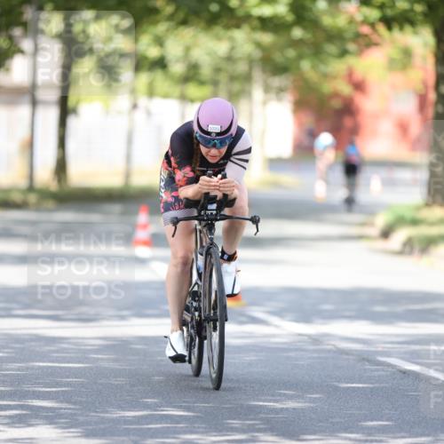 11.08.2024 - GEWOBA Citytriathlon Bremen H.Heesch http://msf.ph/oto/6800251 11.08.2024 11:59:11 Laufen  meine-sportfotos.de