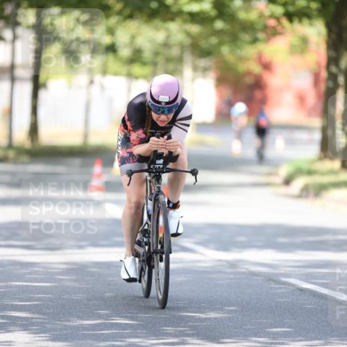 11.08.2024 - GEWOBA Citytriathlon Bremen H.Heesch http://msf.ph/oto/6800253 11.08.2024 11:59:11 Laufen  meine-sportfotos.de