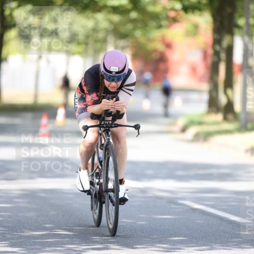 11.08.2024 - GEWOBA Citytriathlon Bremen H.Heesch http://msf.ph/oto/6800259 11.08.2024 11:59:12 Laufen  meine-sportfotos.de