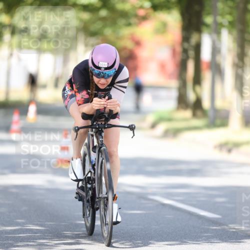 11.08.2024 - GEWOBA Citytriathlon Bremen H.Heesch http://msf.ph/oto/6800264 11.08.2024 11:59:12 Laufen  meine-sportfotos.de