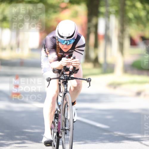 11.08.2024 - GEWOBA Citytriathlon Bremen H.Heesch http://msf.ph/oto/6800275 11.08.2024 11:59:12 Laufen  meine-sportfotos.de