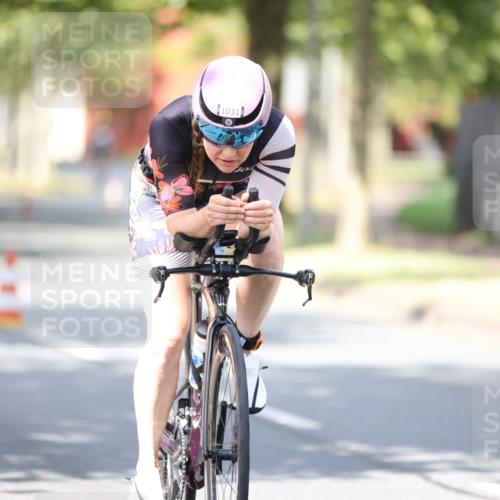 11.08.2024 - GEWOBA Citytriathlon Bremen H.Heesch http://msf.ph/oto/6800278 11.08.2024 11:59:12 Laufen  meine-sportfotos.de