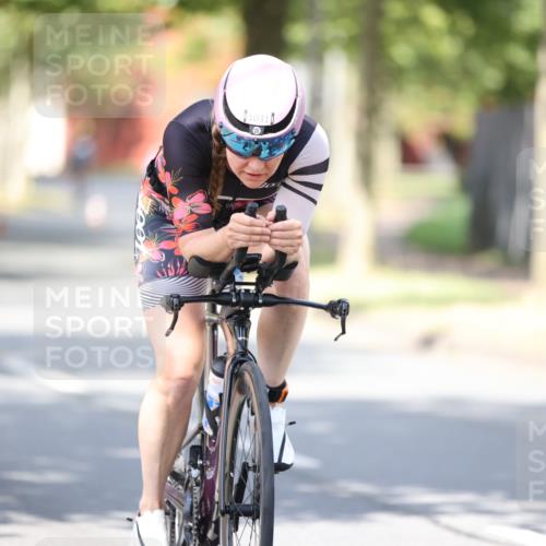 11.08.2024 - GEWOBA Citytriathlon Bremen H.Heesch http://msf.ph/oto/6800280 11.08.2024 11:59:12 Laufen  meine-sportfotos.de