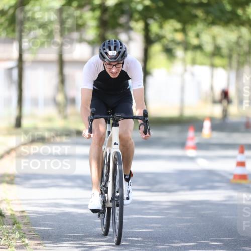 11.08.2024 - GEWOBA Citytriathlon Bremen H.Heesch http://msf.ph/oto/6800321 11.08.2024 11:59:19 Laufen  meine-sportfotos.de