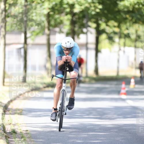 11.08.2024 - GEWOBA Citytriathlon Bremen H.Heesch http://msf.ph/oto/6800355 11.08.2024 11:59:22 Laufen  meine-sportfotos.de