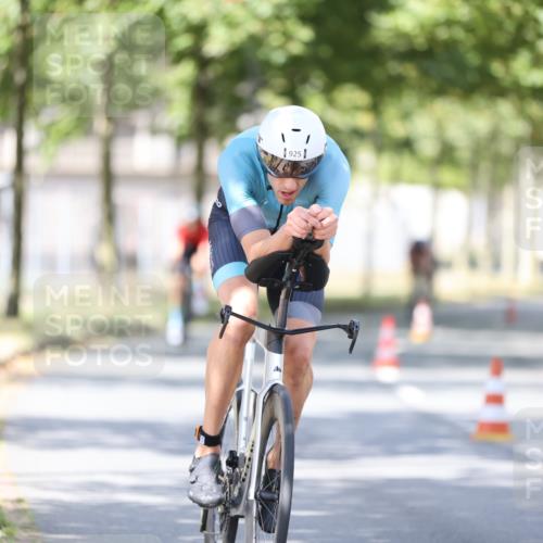 11.08.2024 - GEWOBA Citytriathlon Bremen H.Heesch http://msf.ph/oto/6800379 11.08.2024 11:59:23 Laufen  meine-sportfotos.de