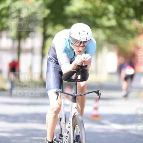 11.08.2024 - GEWOBA Citytriathlon Bremen H.Heesch http://msf.ph/oto/6800388 11.08.2024 11:59:23 Laufen  meine-sportfotos.de