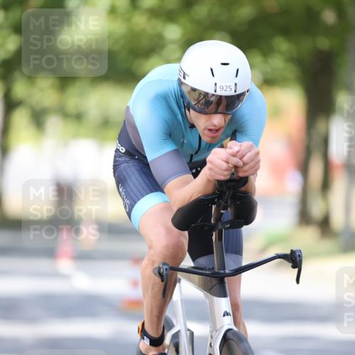 11.08.2024 - GEWOBA Citytriathlon Bremen H.Heesch http://msf.ph/oto/6800398 11.08.2024 11:59:23 Laufen  meine-sportfotos.de