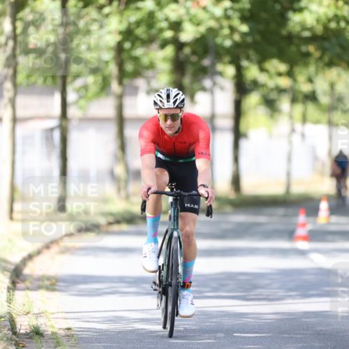 11.08.2024 - GEWOBA Citytriathlon Bremen H.Heesch http://msf.ph/oto/6800405 11.08.2024 11:59:26 Laufen  meine-sportfotos.de