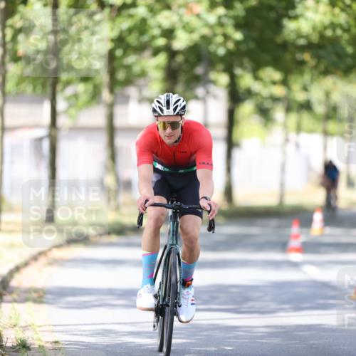 11.08.2024 - GEWOBA Citytriathlon Bremen H.Heesch http://msf.ph/oto/6800410 11.08.2024 11:59:26 Laufen  meine-sportfotos.de