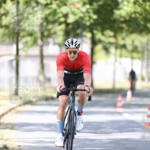 11.08.2024 - GEWOBA Citytriathlon Bremen H.Heesch http://msf.ph/oto/6800414 11.08.2024 11:59:26 Laufen  meine-sportfotos.de