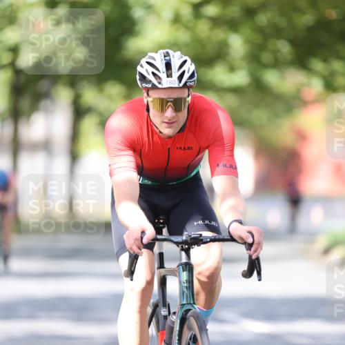 11.08.2024 - GEWOBA Citytriathlon Bremen H.Heesch http://msf.ph/oto/6800439 11.08.2024 11:59:26 Laufen  meine-sportfotos.de