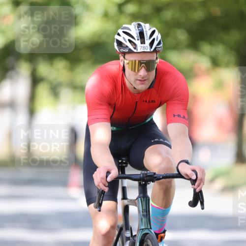 11.08.2024 - GEWOBA Citytriathlon Bremen H.Heesch http://msf.ph/oto/6800443 11.08.2024 11:59:26 Laufen  meine-sportfotos.de