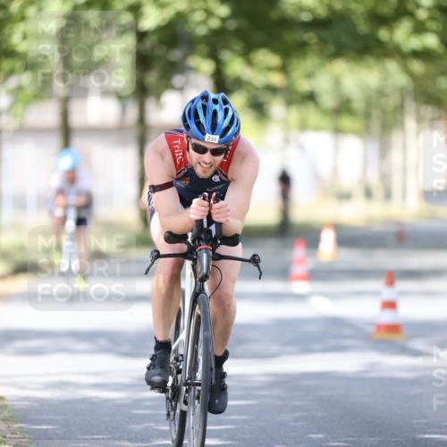 11.08.2024 - GEWOBA Citytriathlon Bremen H.Heesch http://msf.ph/oto/6800462 11.08.2024 11:59:29 Laufen  meine-sportfotos.de