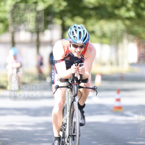11.08.2024 - GEWOBA Citytriathlon Bremen H.Heesch http://msf.ph/oto/6800470 11.08.2024 11:59:29 Laufen  meine-sportfotos.de