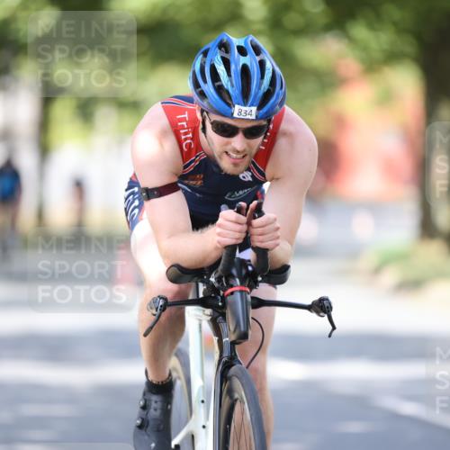 11.08.2024 - GEWOBA Citytriathlon Bremen H.Heesch http://msf.ph/oto/6800484 11.08.2024 11:59:29 Laufen  meine-sportfotos.de