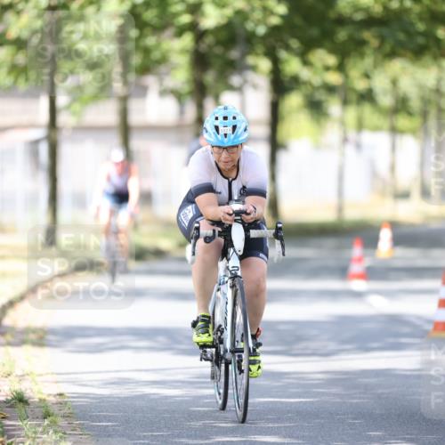 11.08.2024 - GEWOBA Citytriathlon Bremen H.Heesch http://msf.ph/oto/6800486 11.08.2024 11:59:31 Laufen  meine-sportfotos.de