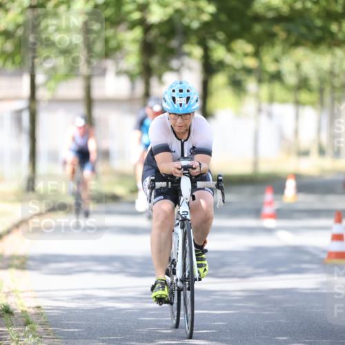 11.08.2024 - GEWOBA Citytriathlon Bremen H.Heesch http://msf.ph/oto/6800490 11.08.2024 11:59:31 Laufen  meine-sportfotos.de