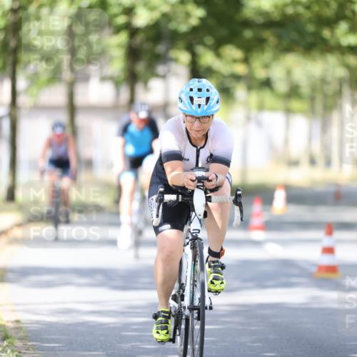 11.08.2024 - GEWOBA Citytriathlon Bremen H.Heesch http://msf.ph/oto/6800498 11.08.2024 11:59:31 Laufen  meine-sportfotos.de