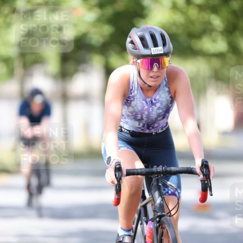 11.08.2024 - GEWOBA Citytriathlon Bremen H.Heesch http://msf.ph/oto/6800562 11.08.2024 11:59:34 Laufen  meine-sportfotos.de